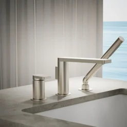 Deck-mount bath faucet with handshower^Kohler Best