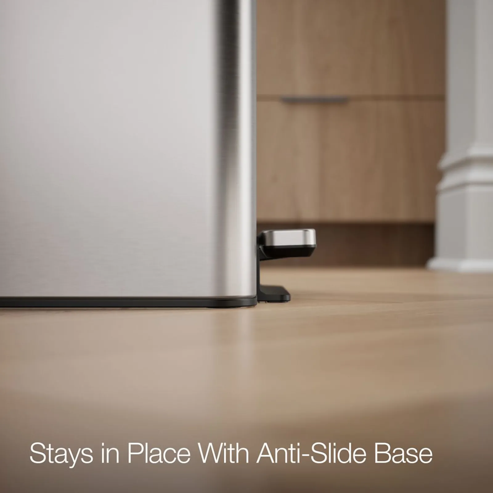 Dual-compartment step trash can^Kohler New