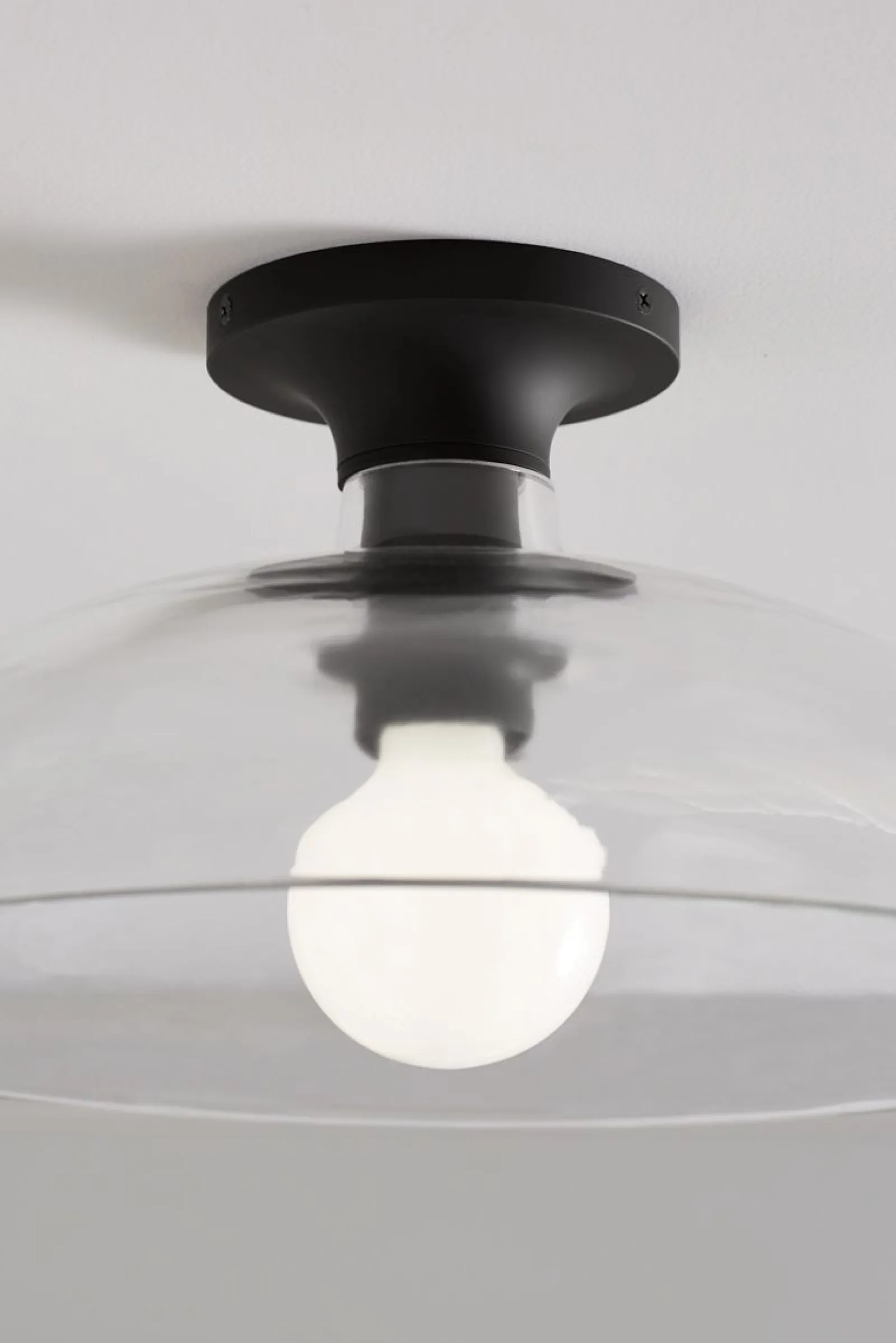 15" flush-mount^Kohler Outlet