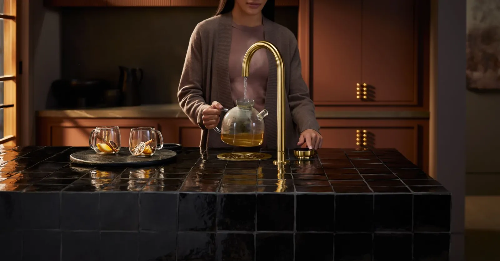 4-in-1 tall arc beverage faucet^Kohler New