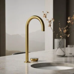 4-in-1 tall arc beverage faucet^Kohler New