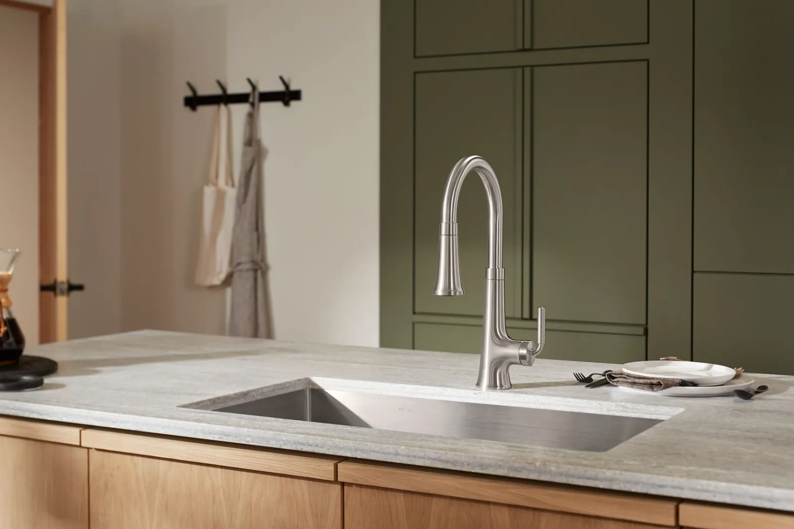 Pull-down kitchen sink faucet with three-function sprayhead^Kohler Hot