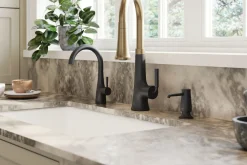 Pull-down kitchen sink faucet with three-function sprayhead^Kohler Hot