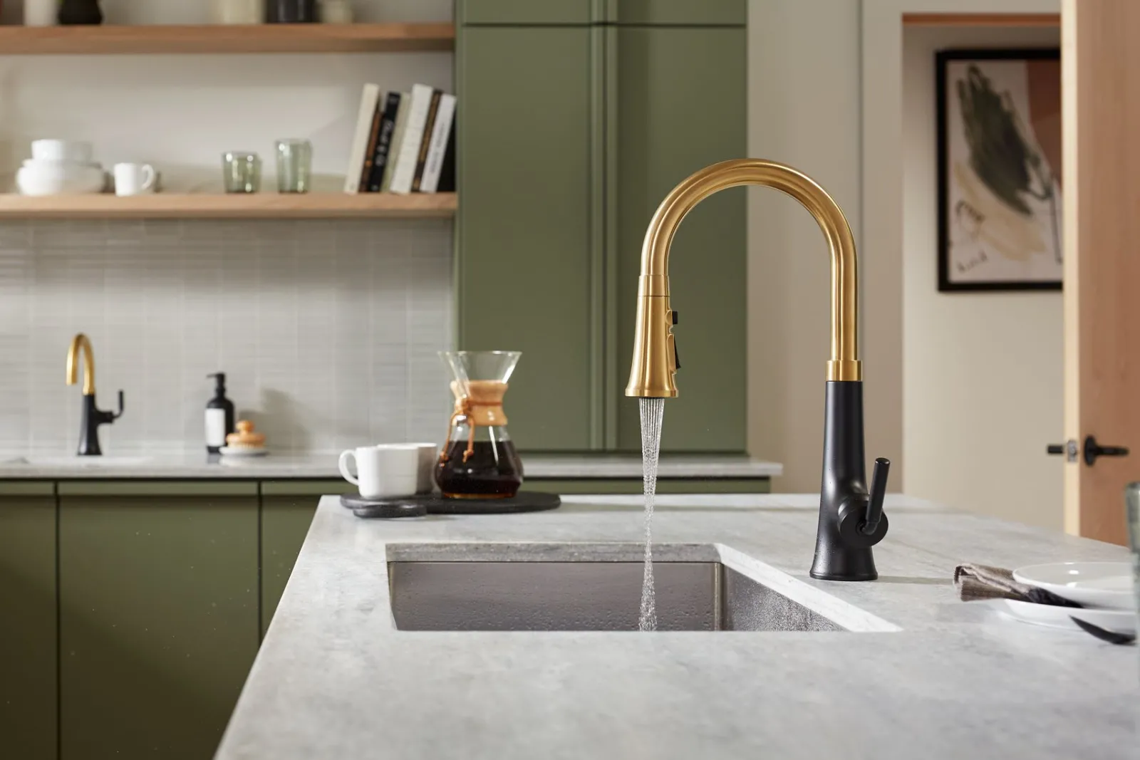 Pull-down kitchen sink faucet with three-function sprayhead^Kohler Hot