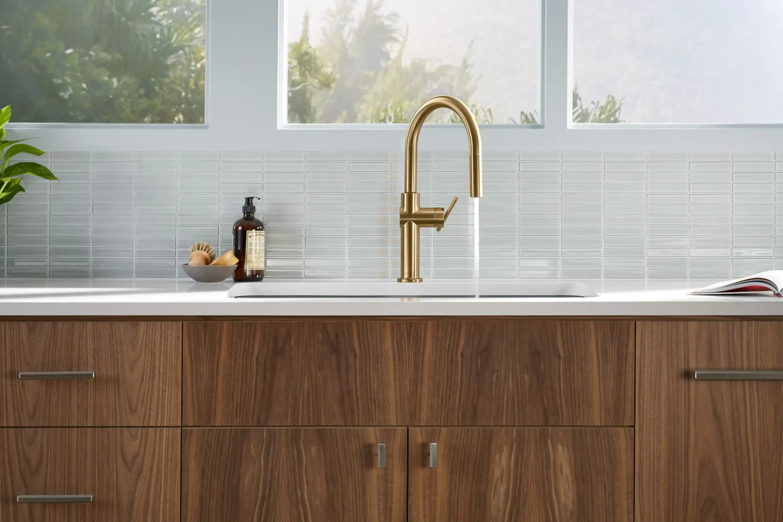 Pull-down kitchen sink faucet with three-function sprayhead^Kohler Discount