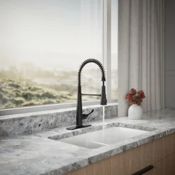 Semi-professional kitchen sink faucet with three-function sprayhead^Kohler Best
