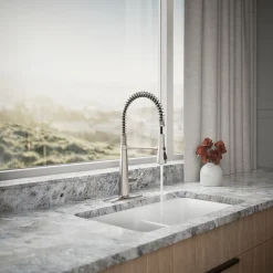 Semi-professional kitchen sink faucet with three-function sprayhead^Kohler Best