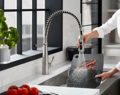 Semi-professional kitchen sink faucet with three-function sprayhead^Kohler Best