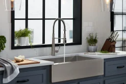 Semi-professional kitchen sink faucet with three-function sprayhead^Kohler Best
