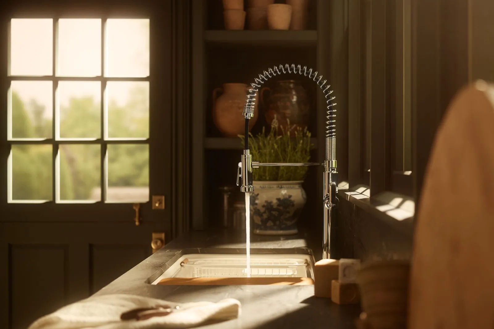 Semi-professional kitchen sink faucet with two-function sprayhead^Kohler Clearance