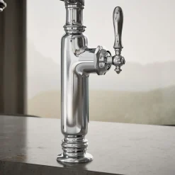 Semi-professional kitchen sink faucet with three-function sprayhead^Kohler Outlet