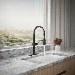 Semi-professional kitchen sink faucet with three-function sprayhead^Kohler New