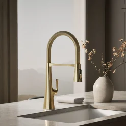 Semi-professional kitchen sink faucet with three-function sprayhead^Kohler Online
