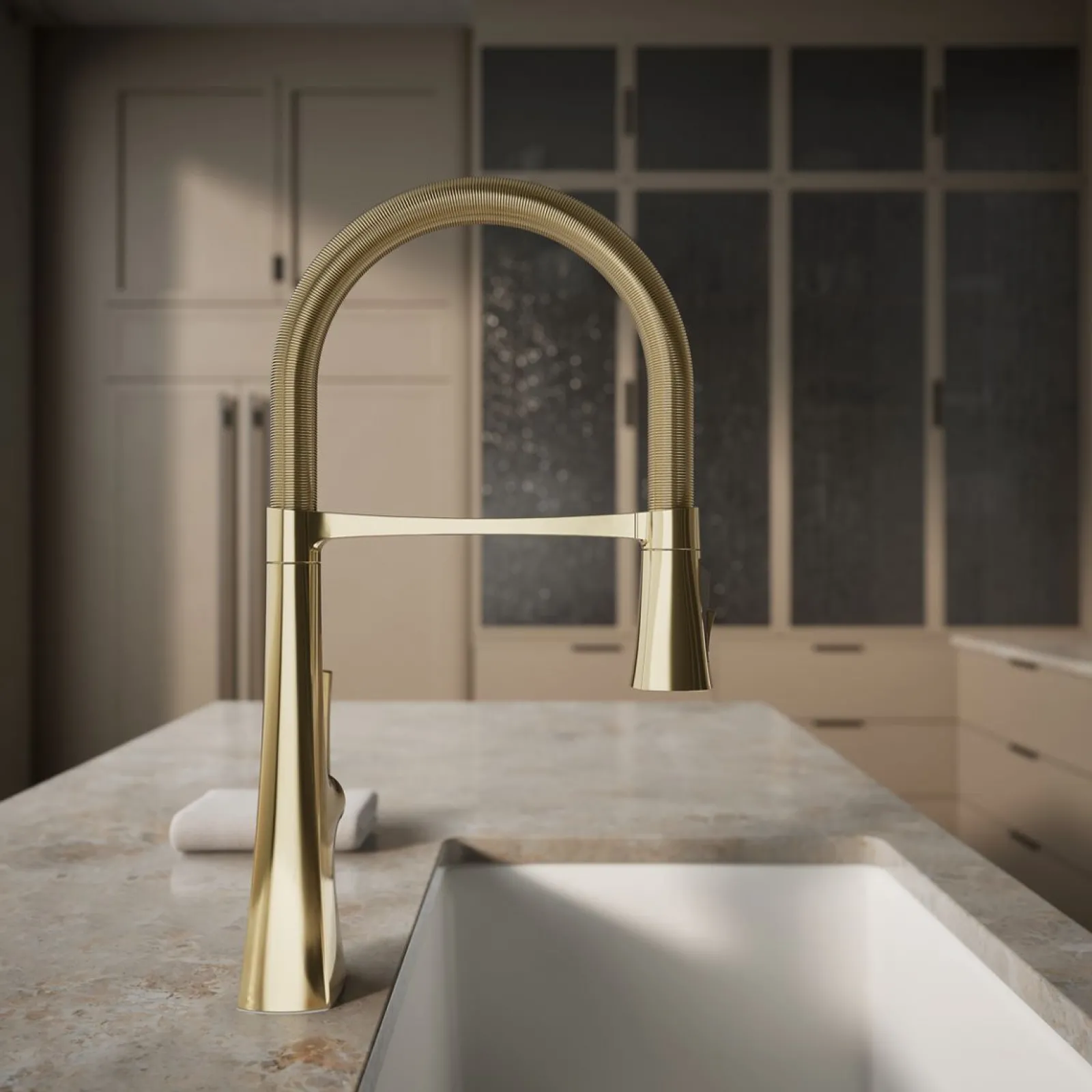 Semi-professional kitchen sink faucet with three-function sprayhead^Kohler Online