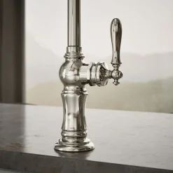 Single-handle kitchen sink faucet with two-function sprayhead^Kohler Outlet