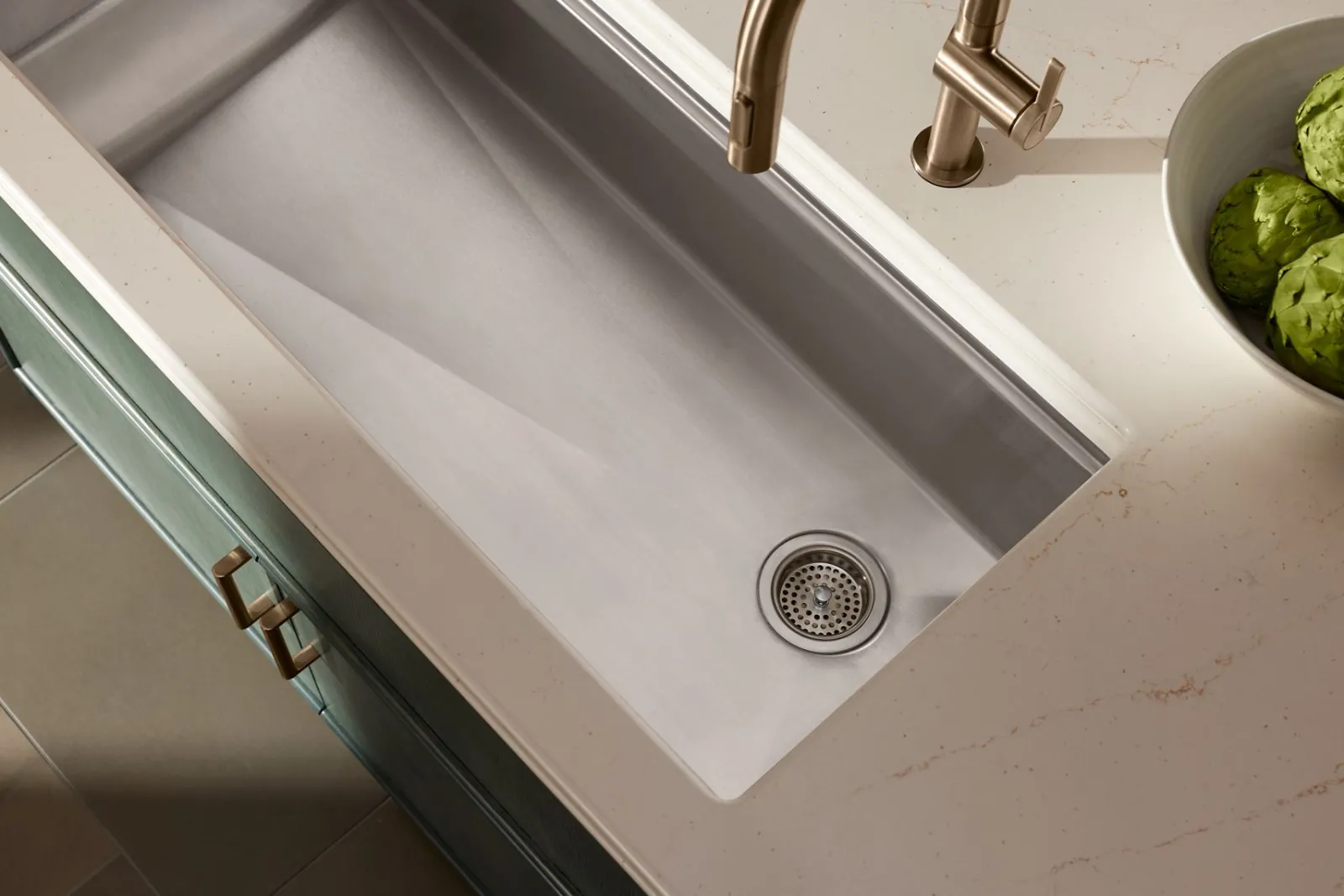 Sink drain and strainer with tailpiece^Kohler Hot