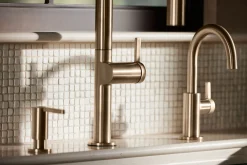 Soap/lotion dispenser^Kohler