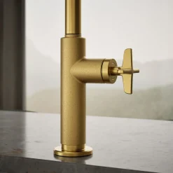 Touchless pull-down kitchen sink faucet with two-function sprayhead^Kohler Hot
