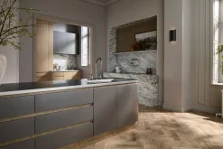 Touchless pull-down kitchen sink faucet with two-function sprayhead^Kohler