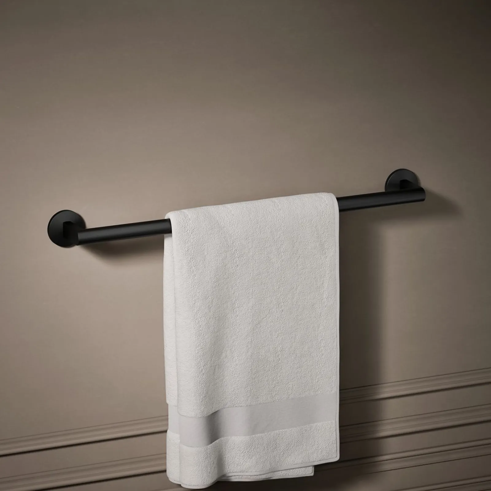 24" towel bar^Kohler Hot