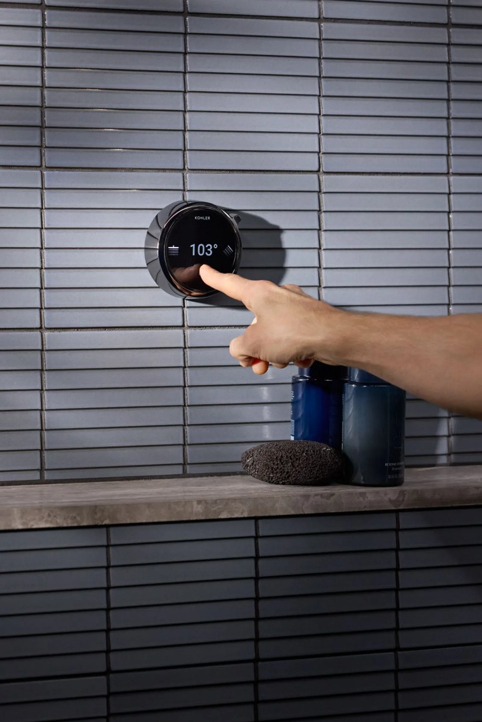 Two-outlet shower digital control^Kohler New