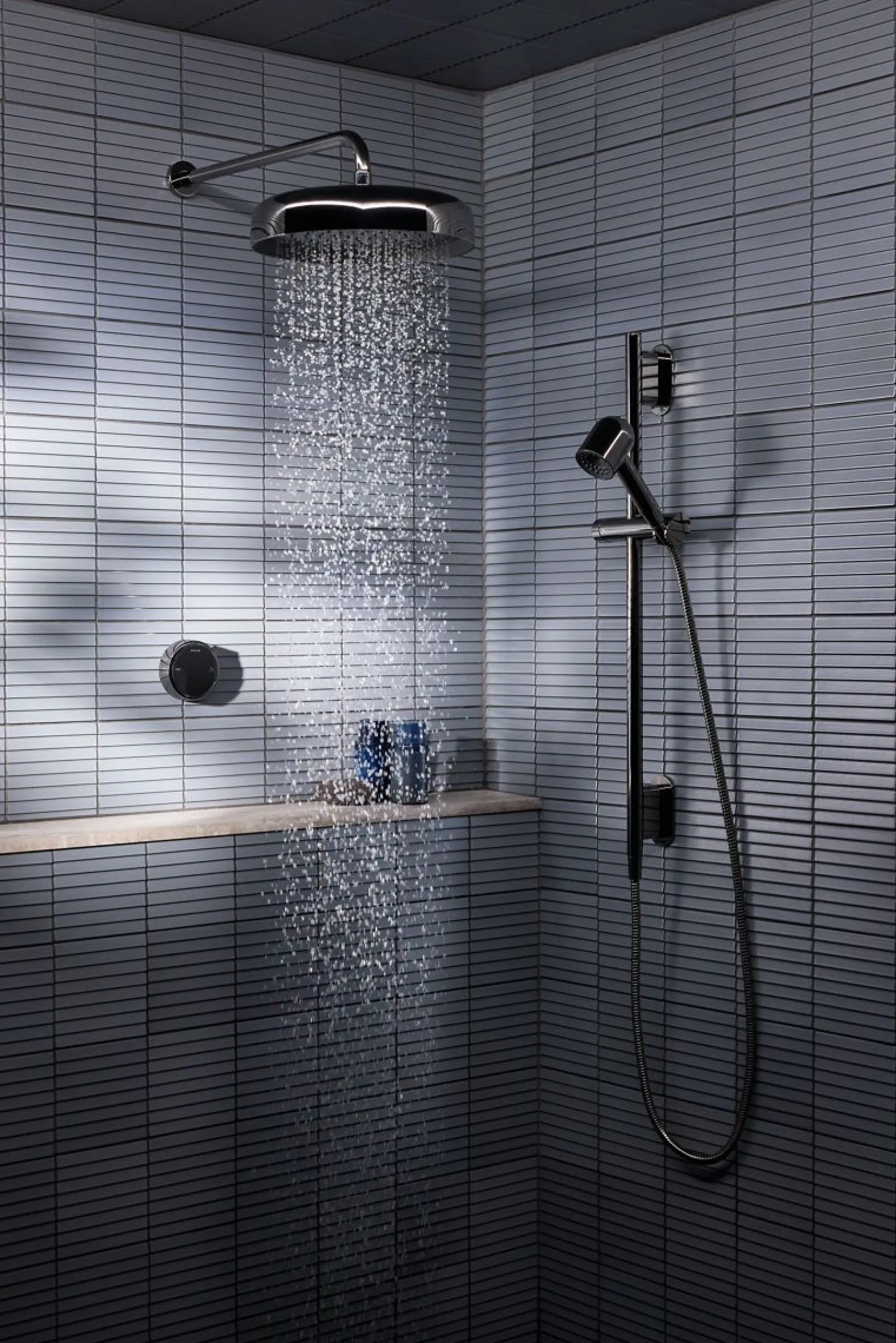 Two-outlet shower digital control^Kohler New
