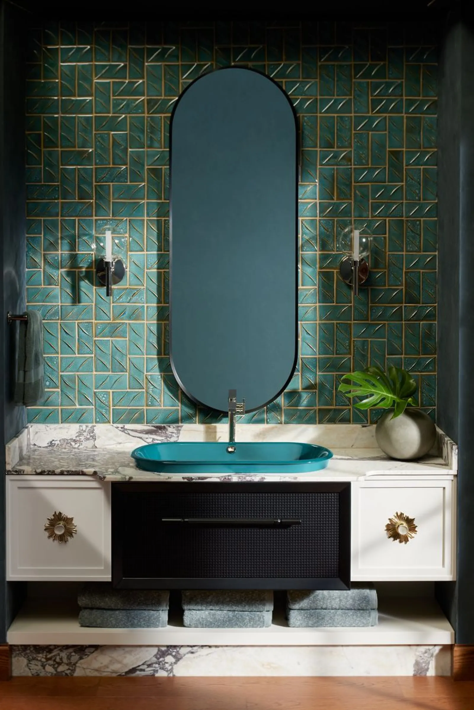22" x 60" capsule framed mirror^Kohler Hot