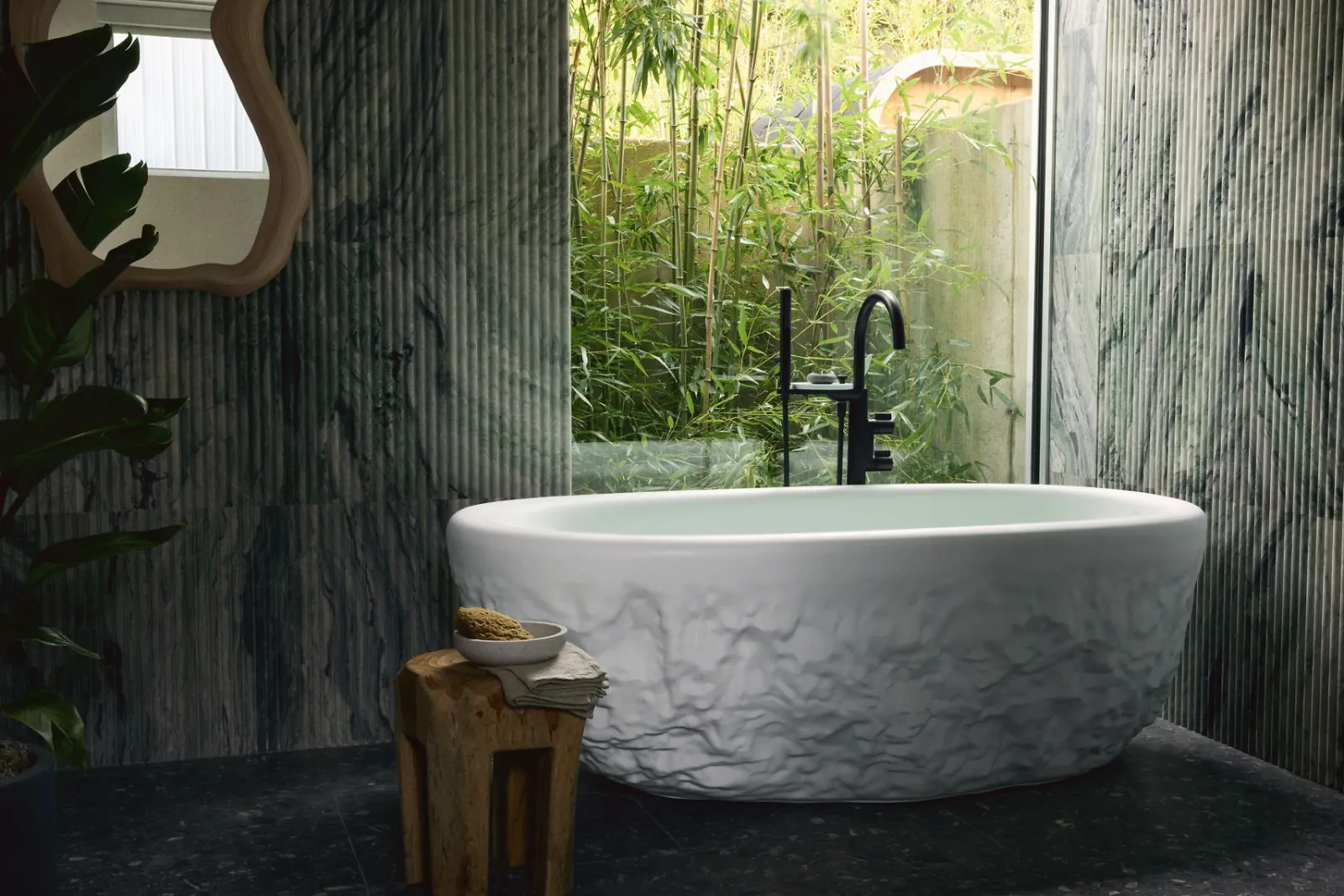 69-1/2" x 34-1/2" freestanding bath^Kohler New