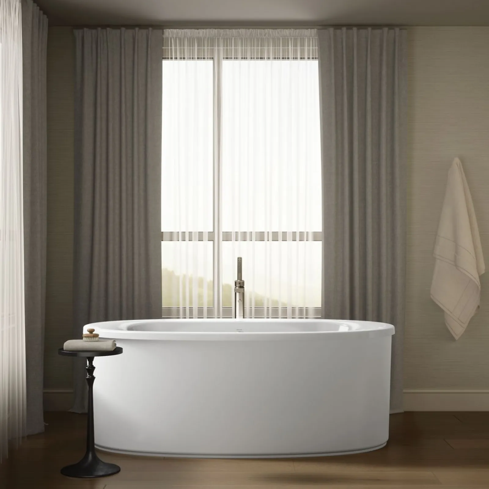 65-1/2" x 35-1/2" freestanding bath, straight shroud^Kohler