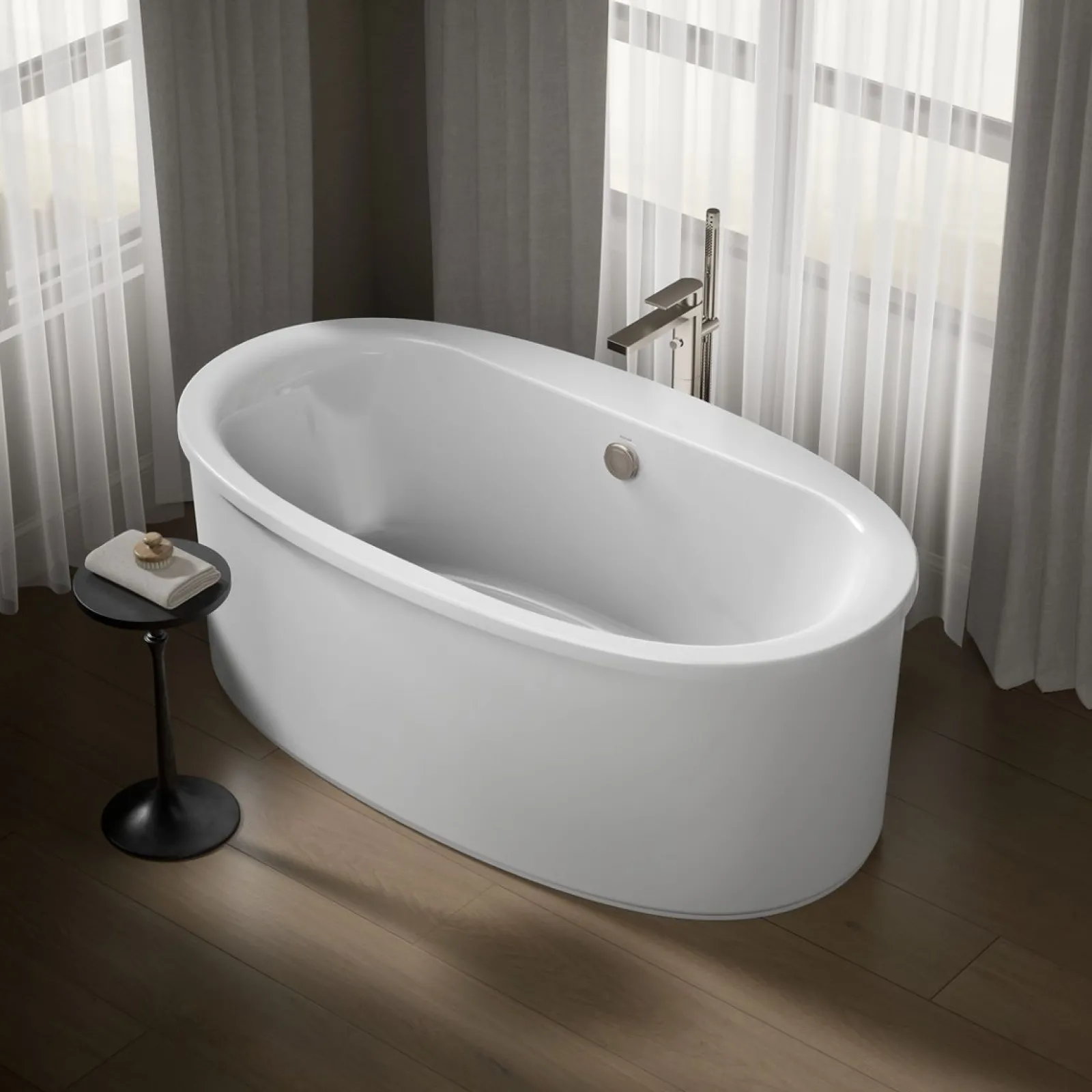 65-1/2" x 35-1/2" freestanding bath with Bask® heated surface and straight shroud^Kohler